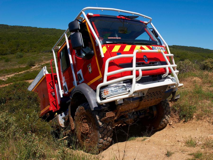  Renault Midlum Crew Cab 4x4 Firetruck 2006 года  (фото 10 из 12)